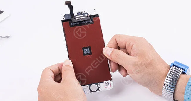 which most cost effective china made iphone lcd 3
