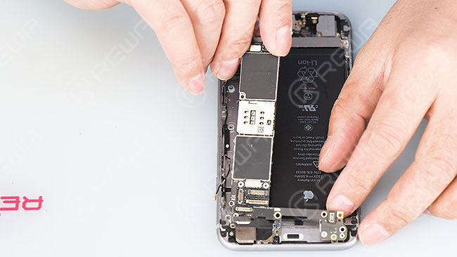 puis installer l'écran LCD