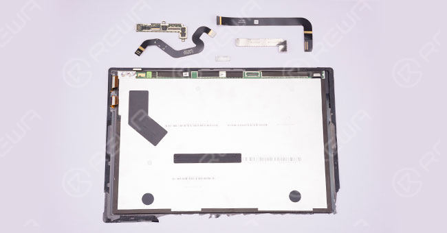 sostituzione del display e della batteria di microsoft surface pro 4 - guida alle competenze dei professionisti 27883425 e835 4239 ba17 8dfa7c299e5f 7 1