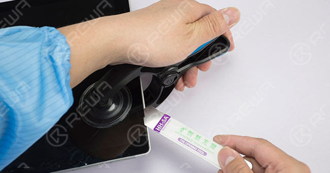 sostituzione del display e della batteria di microsoft surface pro 4 - guida alle competenze dei professionisti 81c4748d 45b1 4f24 b076 2ca12b3d3d46 3 1