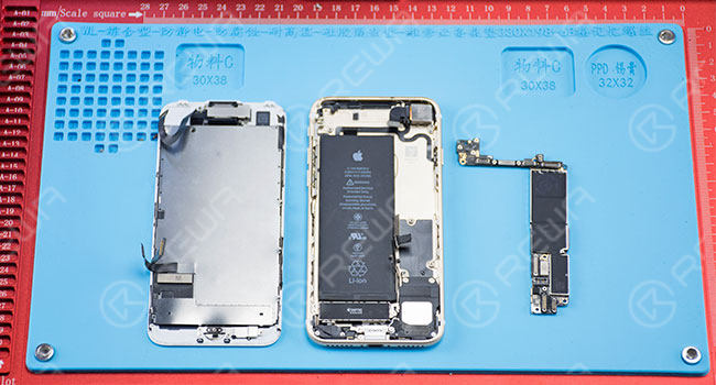 Demontage des Smartphones