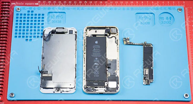 Wie repariert man den nicht funktionierenden Touchscreen des iPhone 7? Demontage des Smartphones