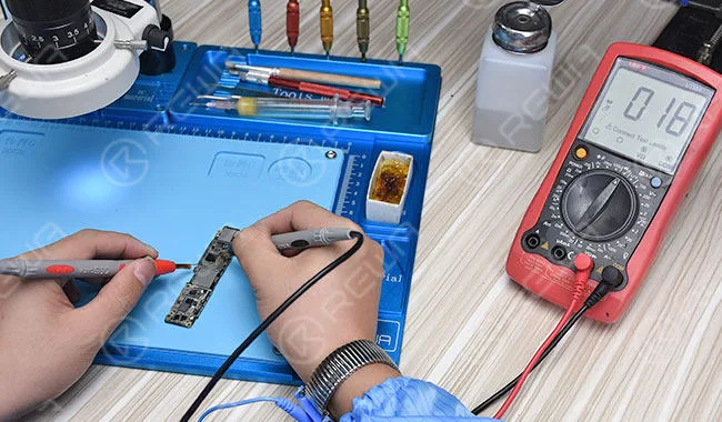 capacitancia alrededor del circuito integrado de potencia