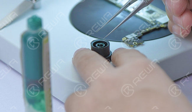 iphone frozen screen issue - logic board repair solution Apply some UV curable solder mast to the soldered copper wire and put the logic board under the UV dryer lamp for 15 minutes.