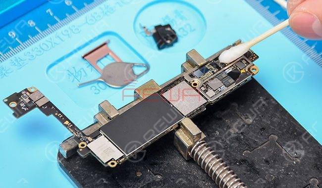 Clean the tins with Soldering Iron and then clean again with PCB Cleaner