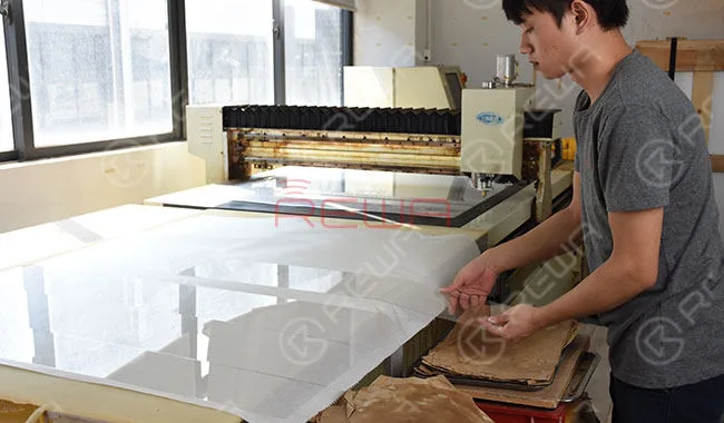 iphone aftermarket glass lens factory tour in china iPhone Aftermarket Glass Lens Factory Tour in China