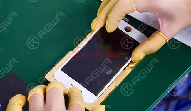 Ricondizionamento dello schermo LCD rotto di iPhone 8