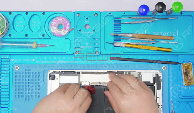 Riparazione del touch screen dell'iPad Air parzialmente non reattivo