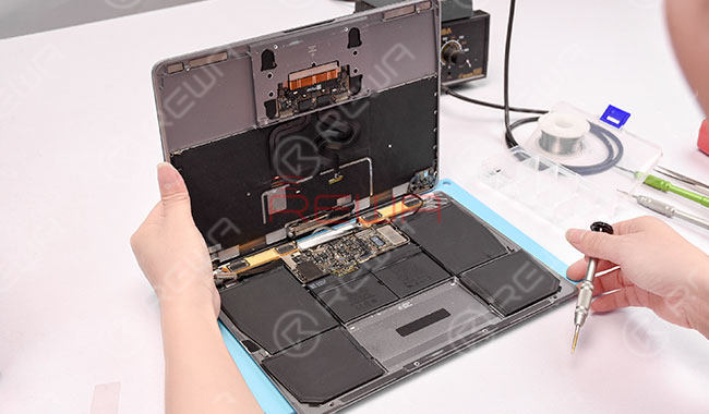 Déverrouiller MacBook 2015-2017 sans suppression de puce