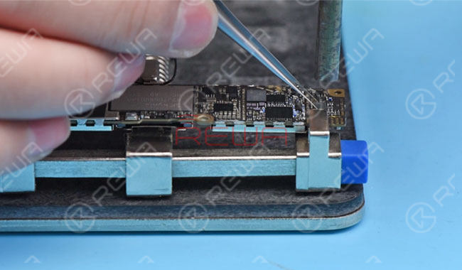 Risolvete l'assenza di suono dell'altoparlante dell'iPhone 6 causata da una pseudo-saldatura