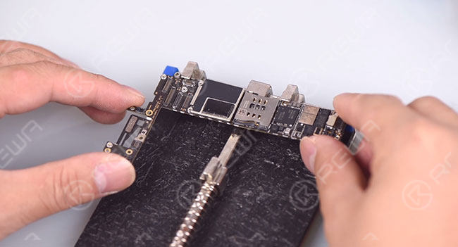 7 passaggi per il recupero dei dati dell'iPhone dalla scheda madre morta