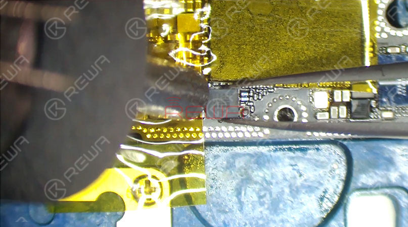 Correggere l'iPhone X che continua a riavviarsi
