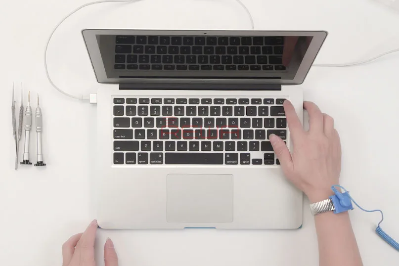 MacBook Air Won’t Turn On – Logic Board Troubleshooting