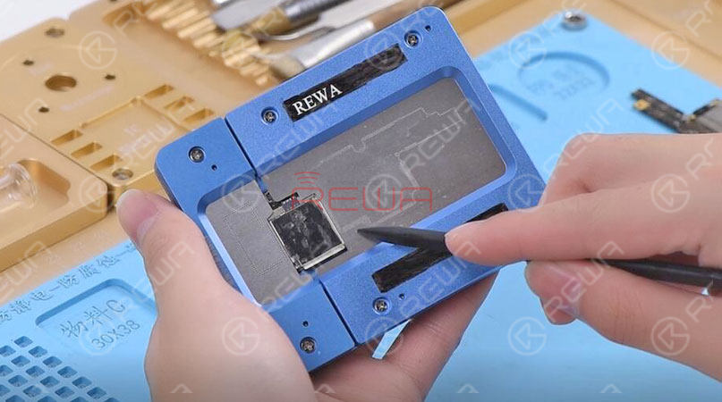 3 Must-have Tools For Double-stacked Motherboard Repair