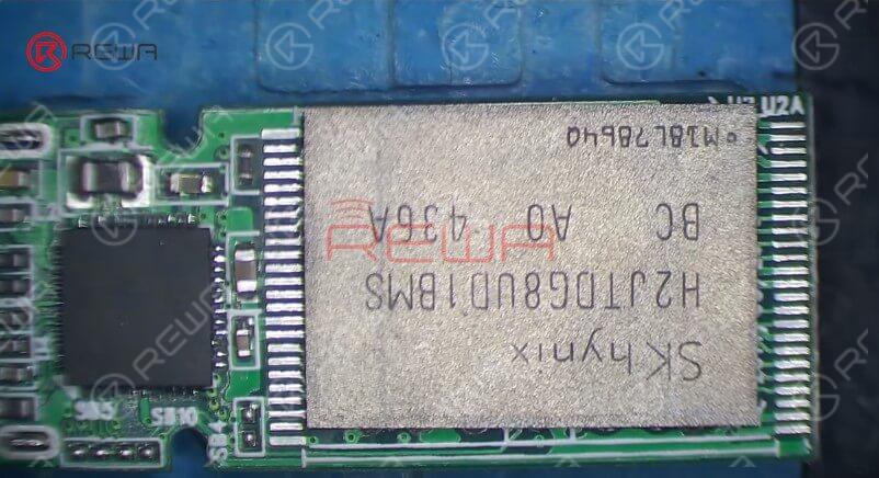 broken iphone revive - turn a nand flash chip into a usb flash drive Attach the bare USB flash drive PCB to the PCB Holder. The PCB has been tinned with solder so we can skip the NAND flash chip reballing process.