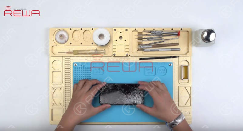 iphone x bottom speaker not working repair The phone features a broken screen and a deformed housing. Get a new display assembly installed and test, the phone turns on normally. There is no output sound when selecting a ringtone. Yet the sound works fine with headphones in.