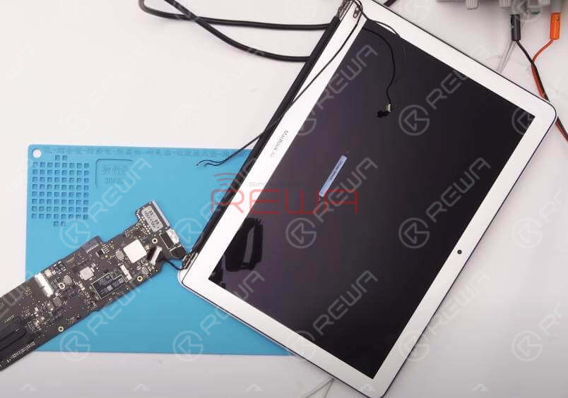 onnect the display with logic board and test again.