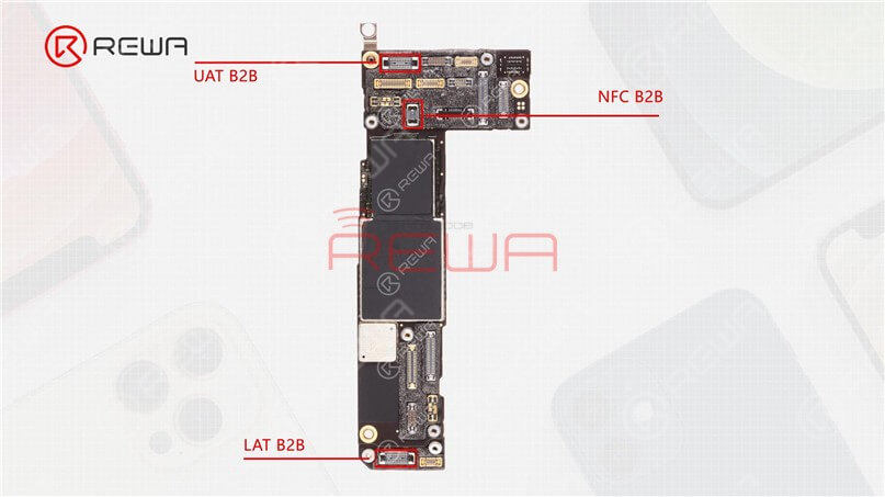 El iPhone 12 que tenemos en la mano no es una versión estadounidense. Como su banda de frecuencia de red 5G adopta la Sub-6G, hay principalmente tres asientos de conexión de antena (antena superior, antena NFC y antena inferior).