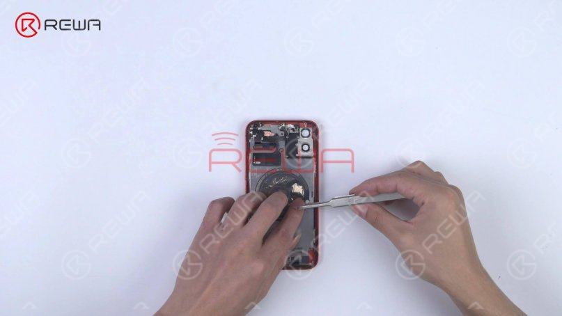 Stick the magnet that we accidentally cut out back on and glue the alignment magnet.