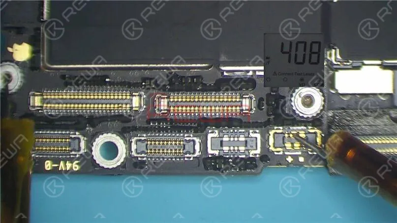 Run diode mode measurement of the J3200 pin 1. The diode value is 408, which means the main power supply line PP_BATT_VCC is normal.