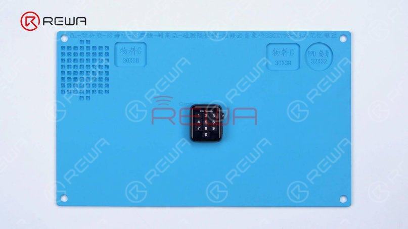 Connect the screen and turn on the watch. The watch is turned on and all functions work well.