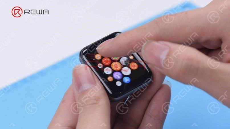 Put the screen back into the UV Lamp for two minutes. Then we connect the screen to test. The function of the display and touch is good.