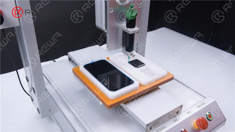 automatic adhesive dispenser
