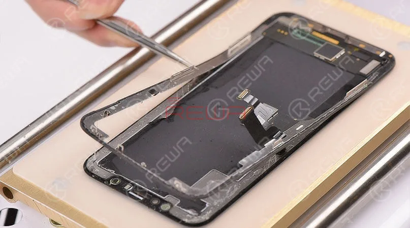 iPhone X/XS/XS Max Screen Refurbishing With Original Bezel Saved