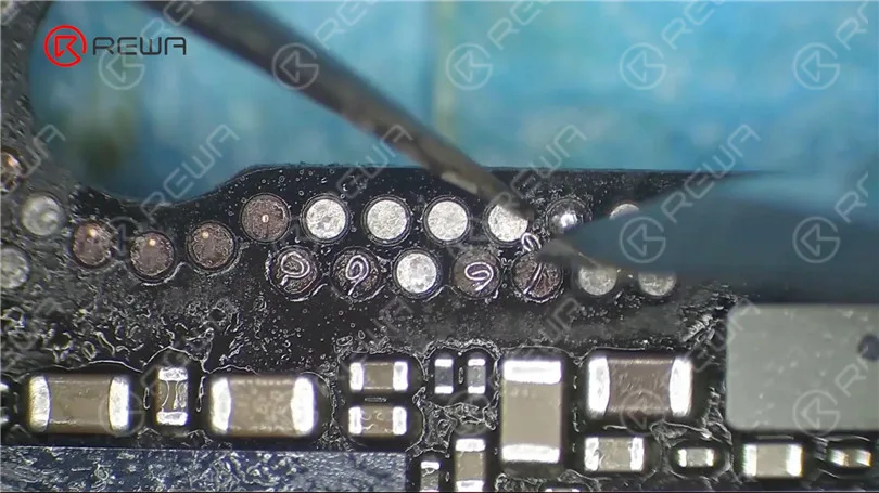 fixing iphone x unable to activate by jumping wires Tweezers and Sculpture Knife