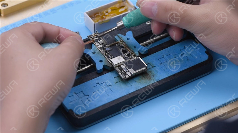 come risolvere iPhone XS nessun servizio Risolvere il problema "Nessun servizio" su iPhone XS