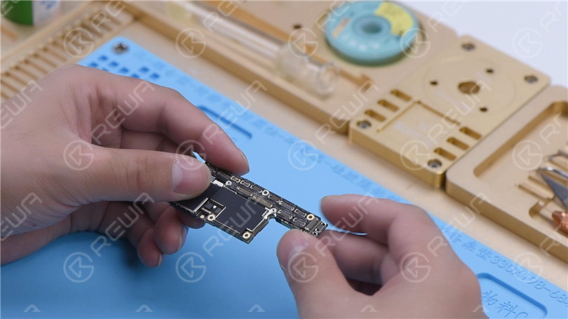 come risolvere iPhone XS nessun servizio Risolvere il problema "Nessun servizio" su iPhone XS