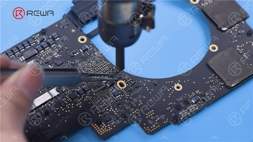 Comment supprimer le verrouillage de l'activation de MacBook ID par T203