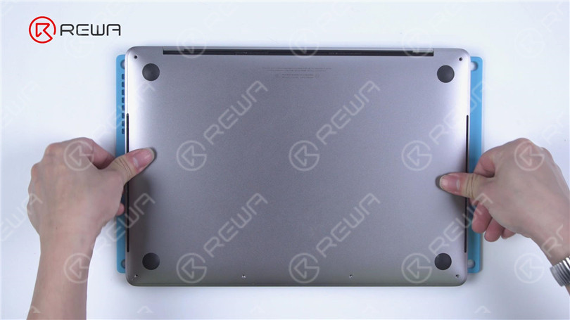 Comment supprimer le verrouillage de l'activation de MacBook ID par T203