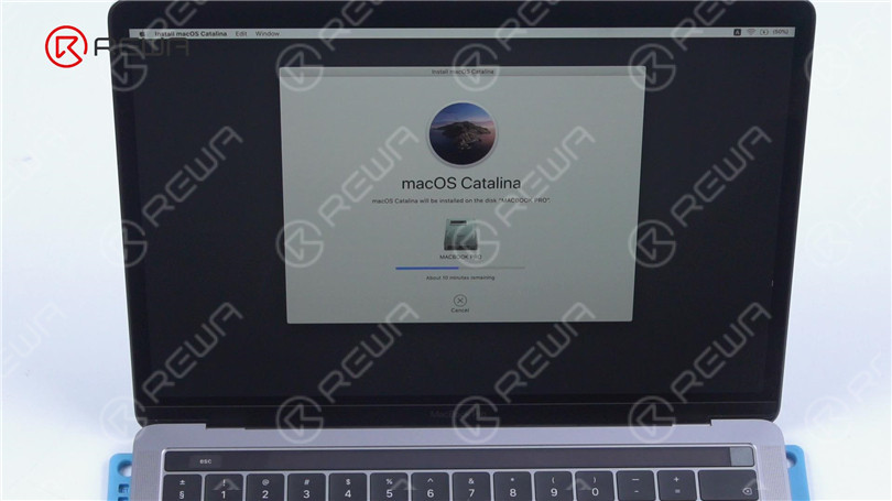 Comment supprimer le verrouillage de l'activation de MacBook ID par T203