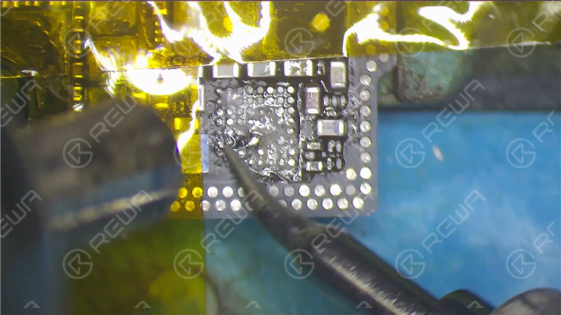 conseils d'experts pour dessouder et souder le circuit imprimé de charge de l'iphone x Astuces de réparation pour le dessoudage et le soudage du circuit intégré de charge de l'iPhone X