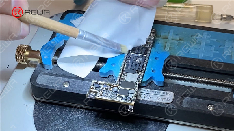 Come risolvere il problema dell'iPhone 12 Pro bloccato sul logo Apple