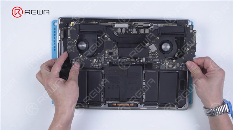 Comment supprimer le verrouillage de l'activation de MacBook ID par T203