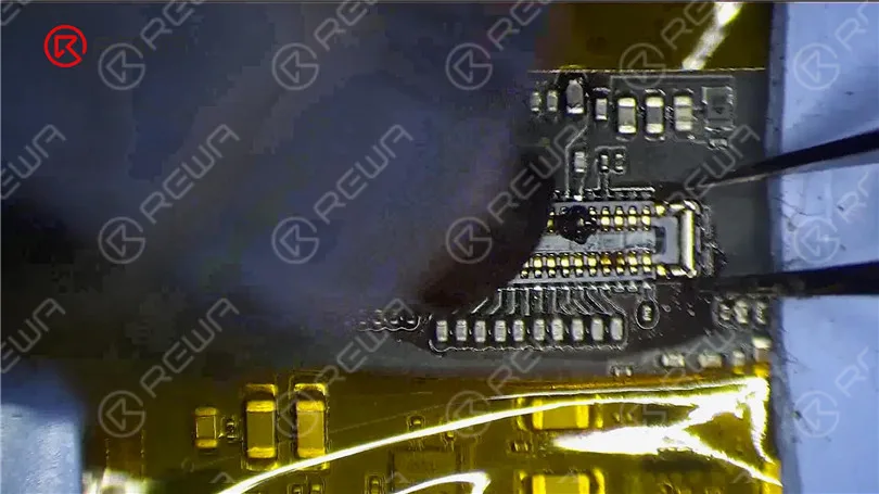 Fix iPad Pro Not Turning On By Replacing Connectors
