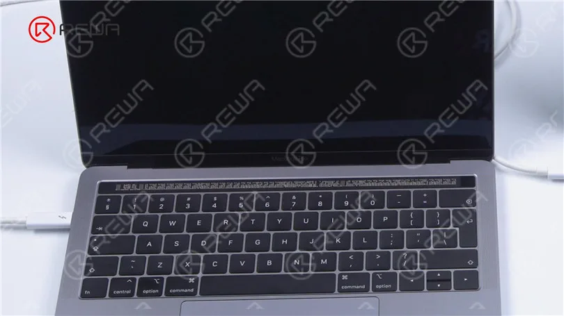 Comment supprimer le verrouillage de l'activation de MacBook ID par T203