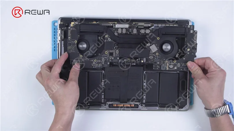 Comment supprimer le verrouillage de l'activation de MacBook ID par T203