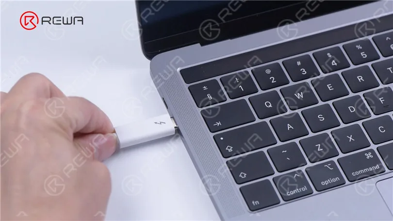 Comment supprimer le verrouillage de l'activation de MacBook ID par T203