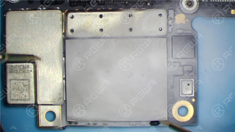 Correggere l'iPhone X che non si accende con una grande corrente di avvio