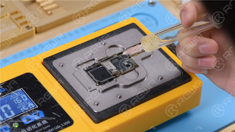 Correggere l'iPhone X che non si accende con una grande corrente di avvio