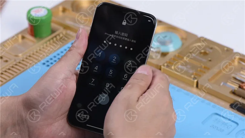 iPhone X friert nach Eingabe des Passworts ein