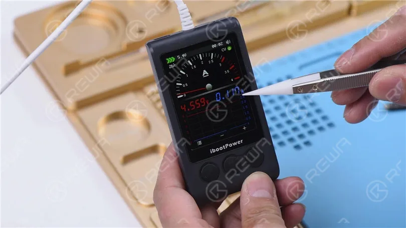 iPhone XR continua a cercare il segnale con la perdita di elettricità della scheda madre
