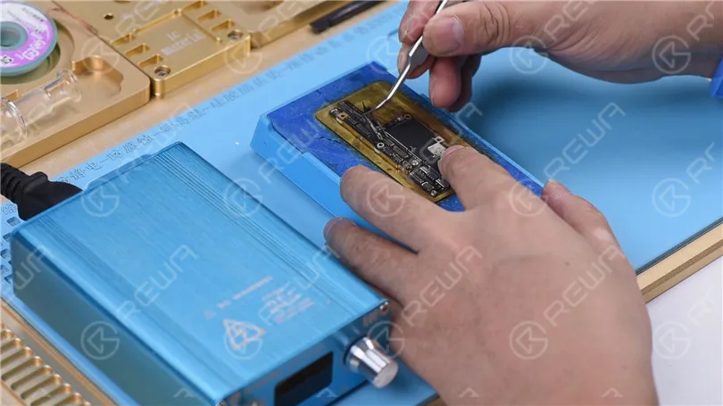 So beheben Sie das iPhone X, das beim Apple-Logo / iTunes-Fehler 4014 hängen bleibt
