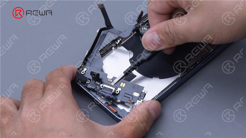Desmontaje del iPhone 13 Pro