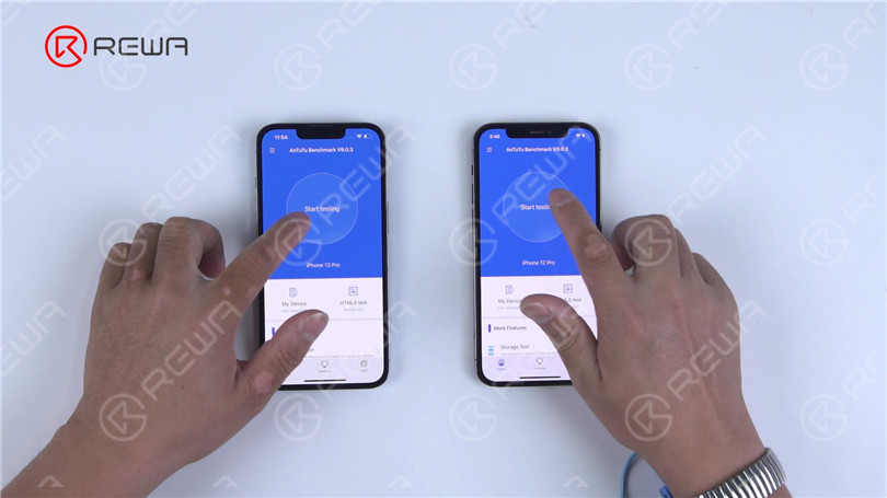 Separación de la placa base del iPhone 13 Pro - ¿La CPU más caliente?