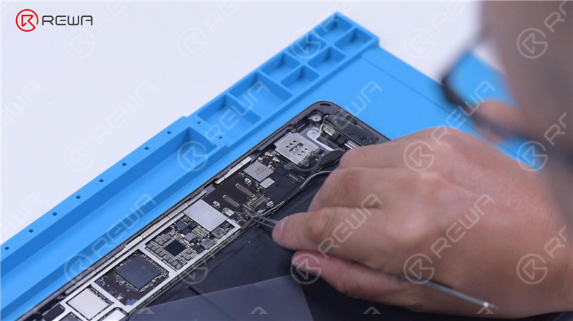 How to Fix iPad Touch Jumping/Glitching - Touch IC Replacement