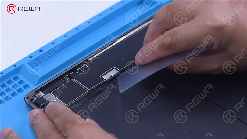 Comment réparer un iPad dont le tactile saute ou bugue - Remplacement du circuit intégré tactile (Touch IC)